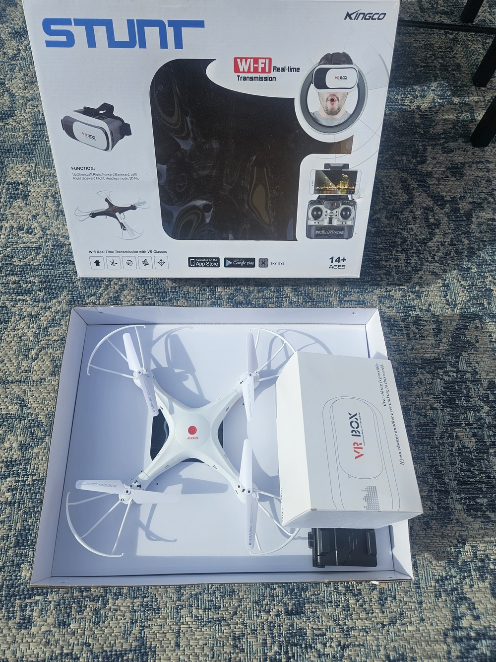 Wi‑Fi Drone with White VR Headset and Controllers